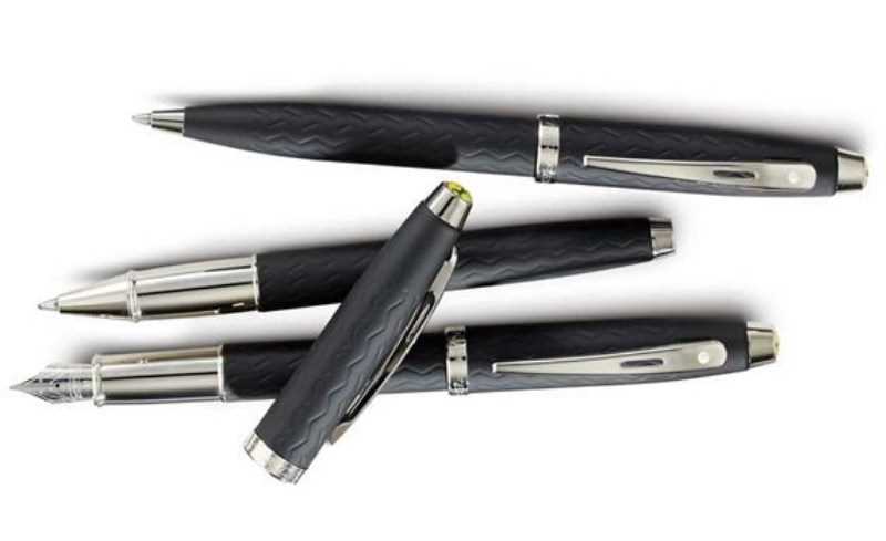 خودنویس 100 فراری مشکی گیره سفید